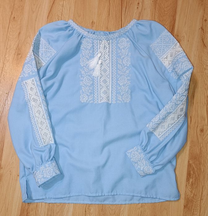 Bluzka haftowana