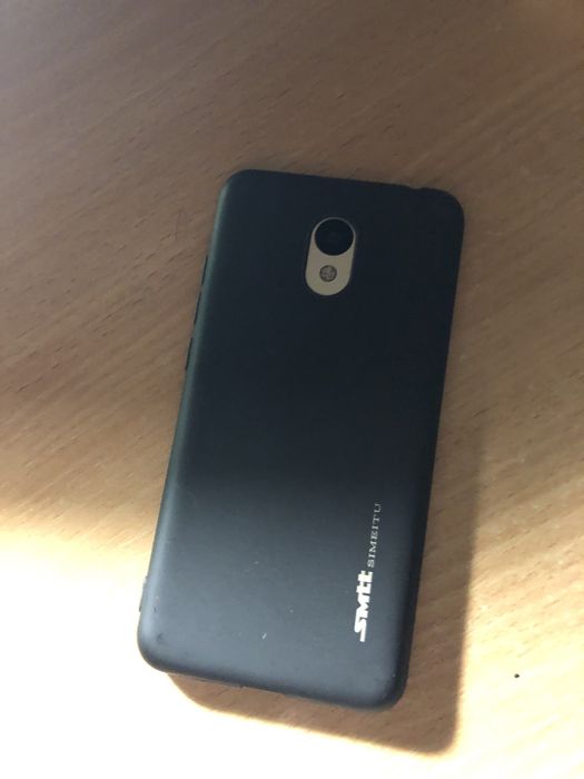 Продам телефон melzu