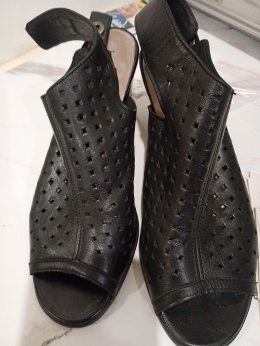 Buty na obcasie  Lasocki
