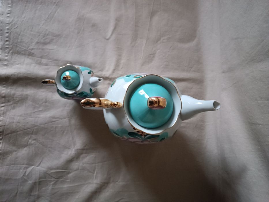 Чайный сервиз фарфоровый