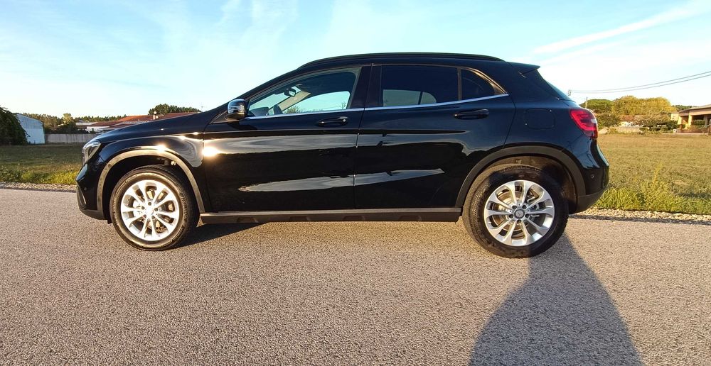 Mercedes GLA 180d Urban- Excelente estado