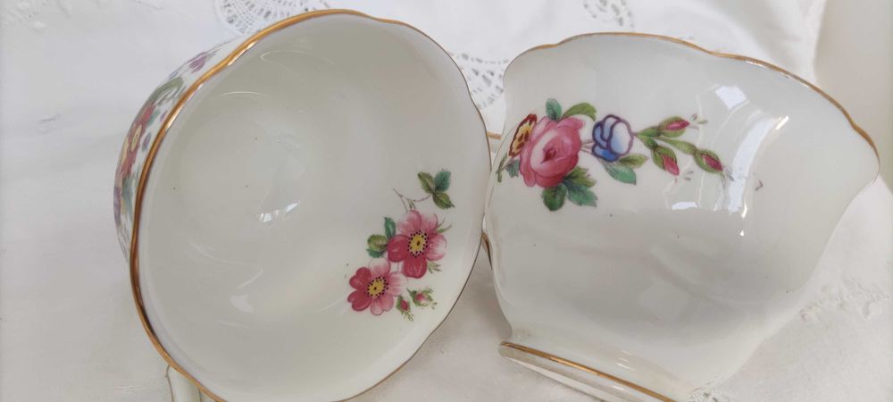 Вінтажна порцеляна Англія. Чашка Crescent England.  Дві в наявності