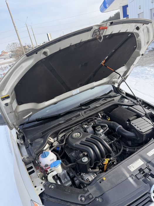 volkswagen jetta 2.0 mpi автомат