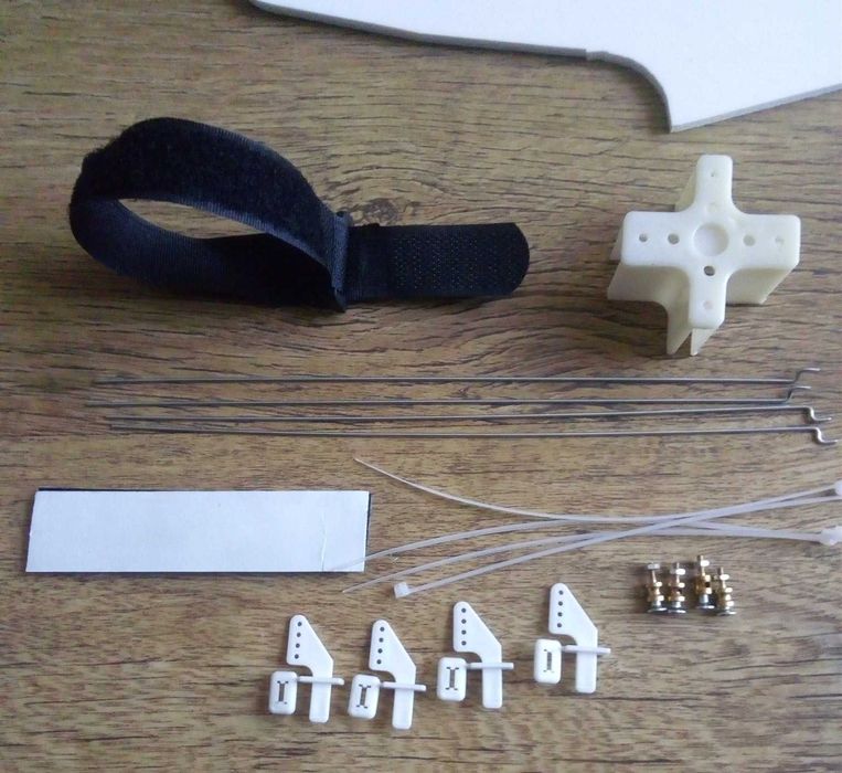 Samolot RC zdalnie sterowany SU 27 KIT/PNP