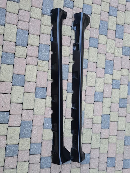 Nakładki na progi Yaris ts 1995-2005 5d
