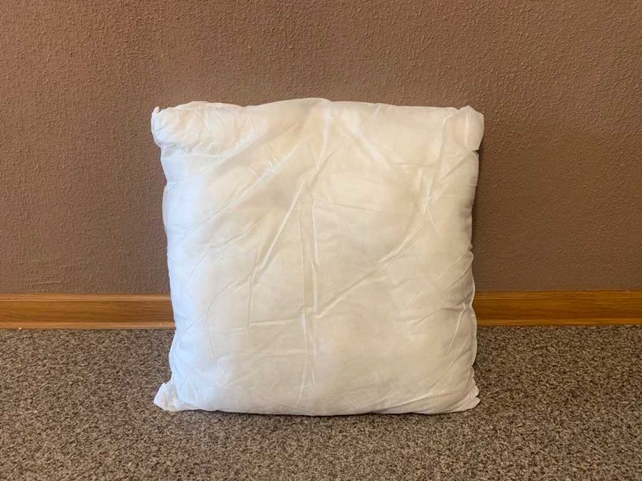 Nowa ozdobna poduszka ogrodowa 45 cm x 45 cm (dostępne 2 szt.)