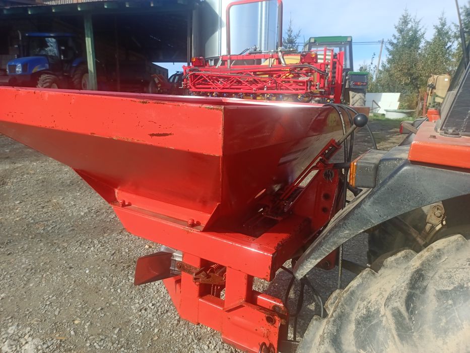 Rozsiewacz nawozów Rauch Zsb 900 Kuhn