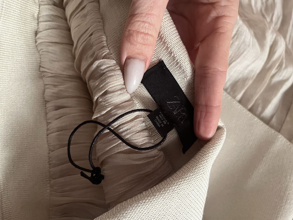 Продам спідницю zara