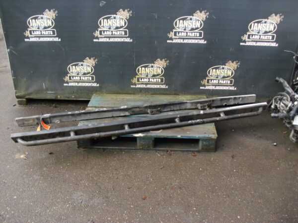 Land Rover Defender  110 e 130 estribos originais diversos