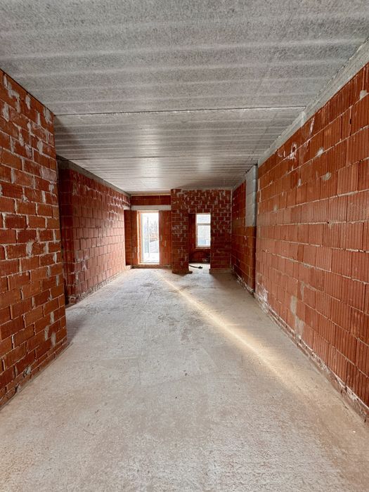 Таунхаус з закритою територією