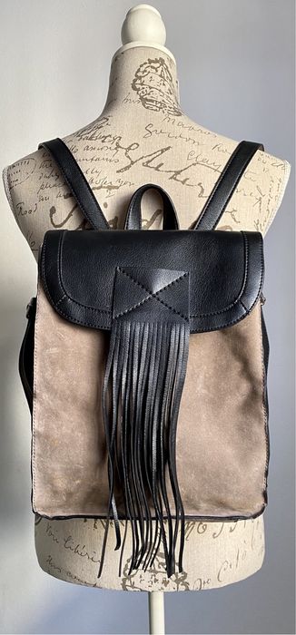 Mochila em pele, usada