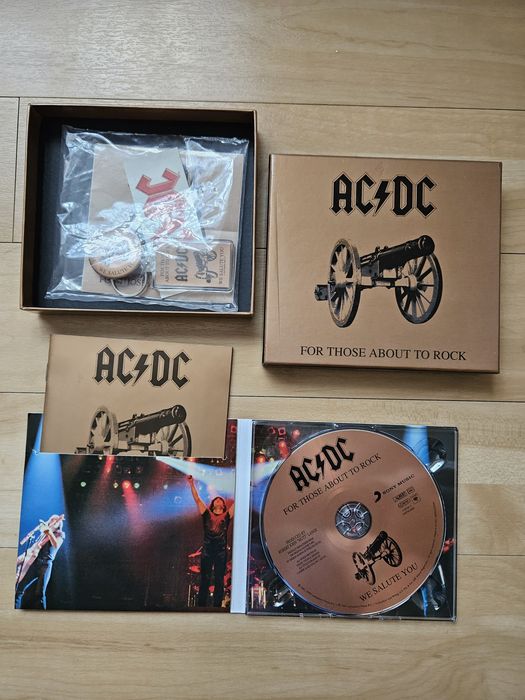AC/DC  For Those About To Rock, Limitowana Edycja Pudełkowa + gadżety