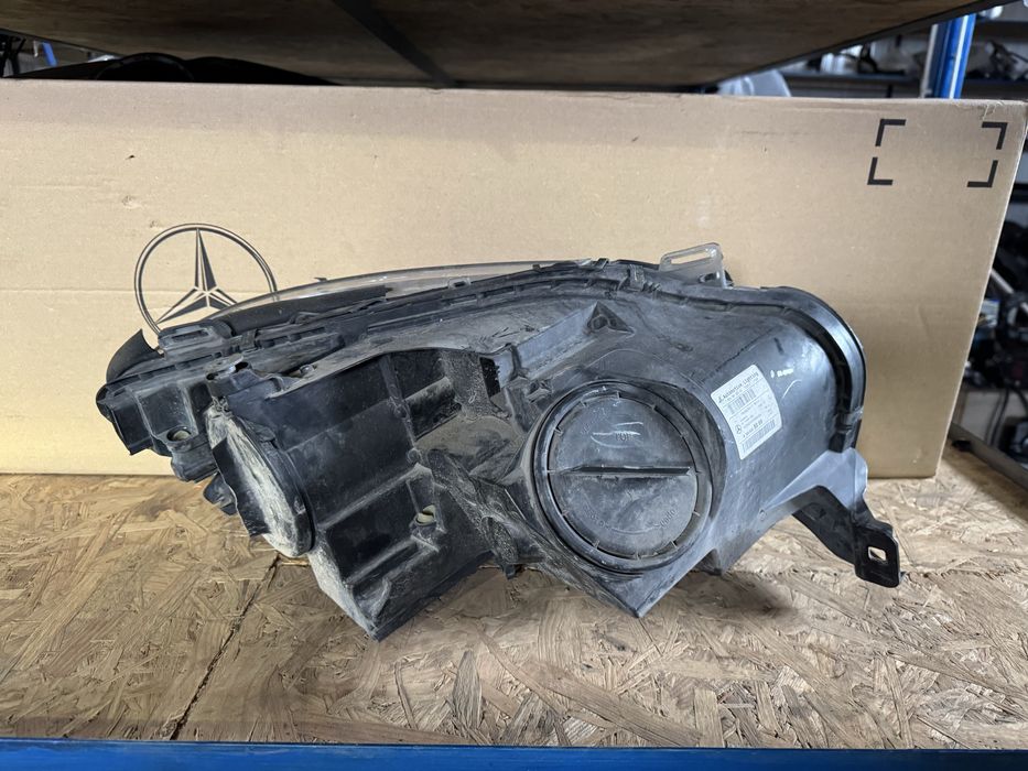 Фара ліва галоген Mercedes W166 ML usa
