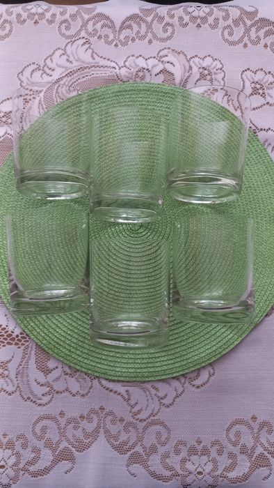 Oddam szklanki do drinków za gorzką 85% kakao czekoladę