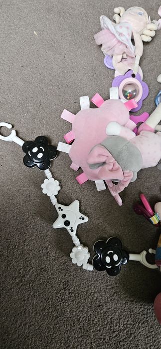 Zestaw pozytywek i zawieszek dla dziewczynki