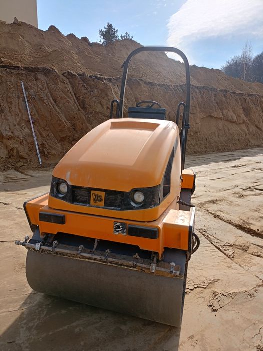 Послуги катка оренда катка трасування котлованів стадіонів вапняка