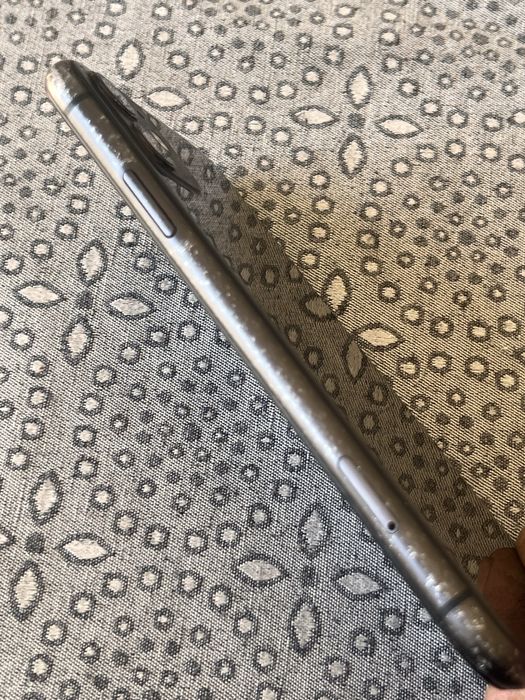 Iphone 11 preto 128 GB