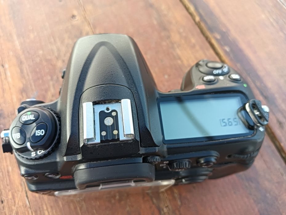 Máquina fotográfica Nikon D300