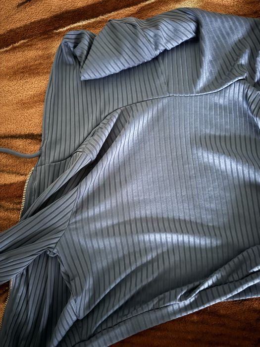 Синя кофта на застібці розмір-S