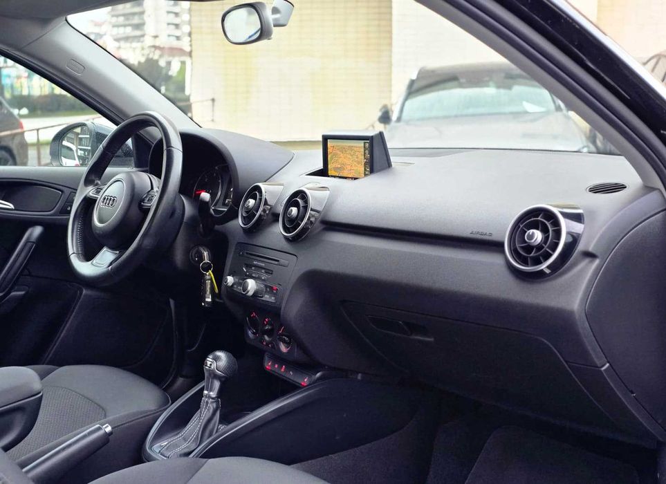 AUDI A1 S LINE PLUS 1.6TDI "S-TRONIC"