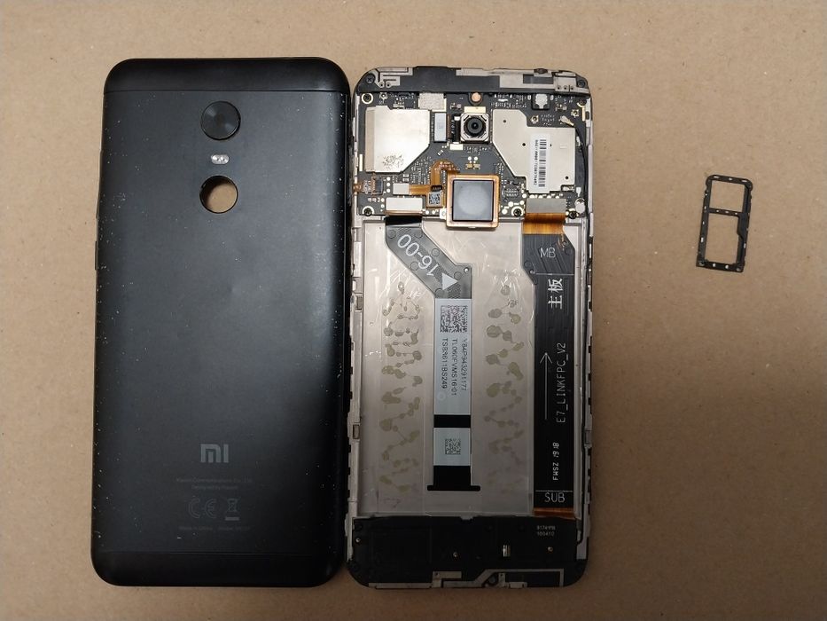 Телефони [на запчастини]  Xiaomi Redmi 5A + Redmi 5 Plus