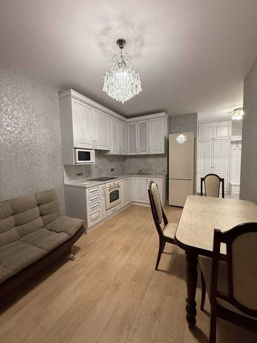 Перша здача 1 кім кв  з ремонтом і паркомісцем по вул. Лінкольна