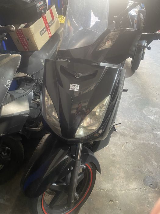Yamaha Xmax 125 ano 2009 LER ANUNCIO
