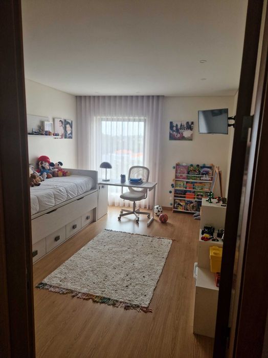 Estudio completo para criança.