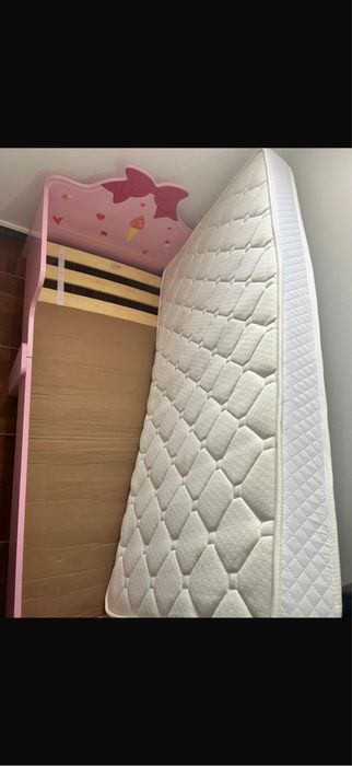 Vendo cama com Colchão não utilizados novos
