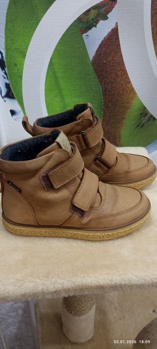 Продам Демі ботінки ECCO