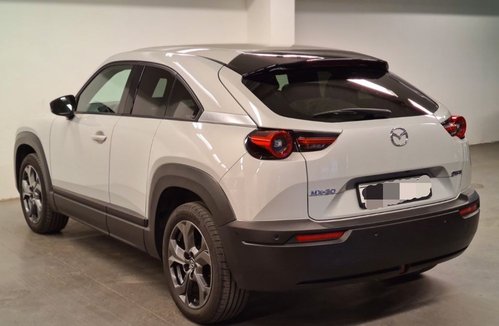 Mazda MX-30 електромобіль
