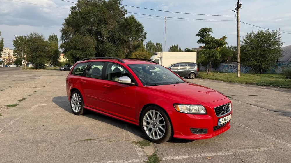 Volvo v50 R-design 2010  2.0D4.