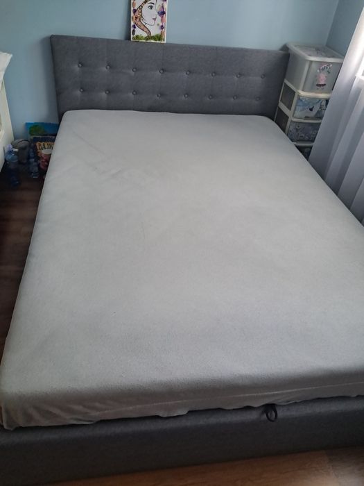 Kompletne łóżko z materacem  H3