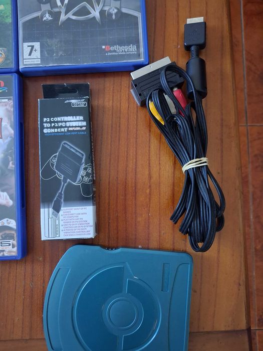 Jogos PS2 e acessórios