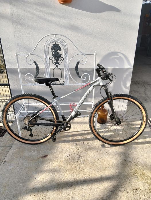 Bicicletas novas e usadas