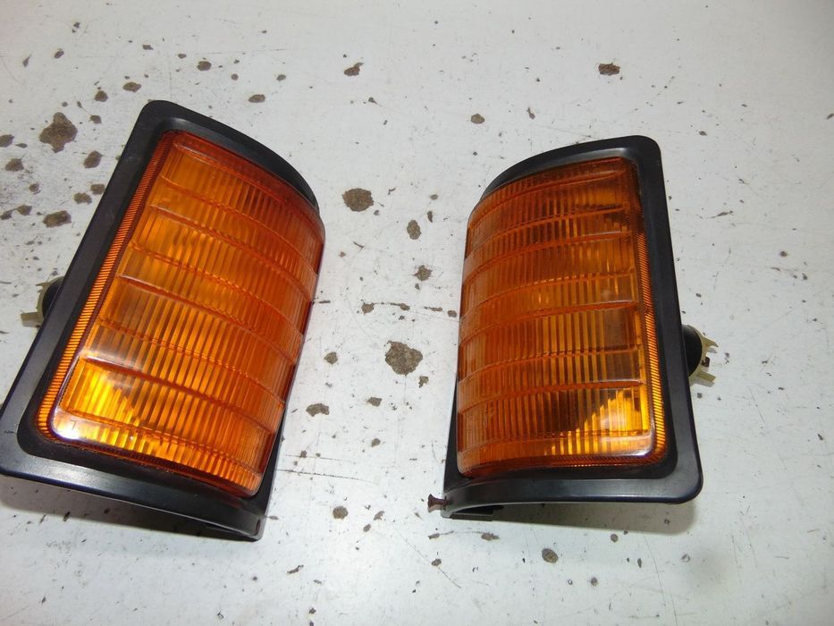 Mercedes MB 100 piscas