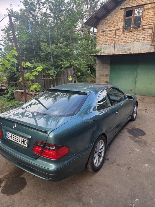 Подам своє авто w208 Clk320 Mercedes