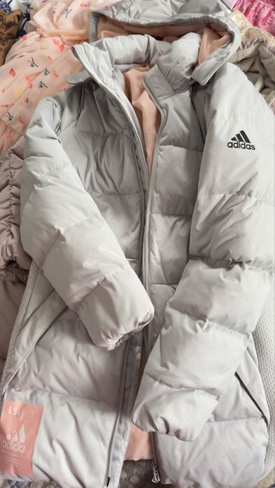 Пуховик Adidas 8-10 років