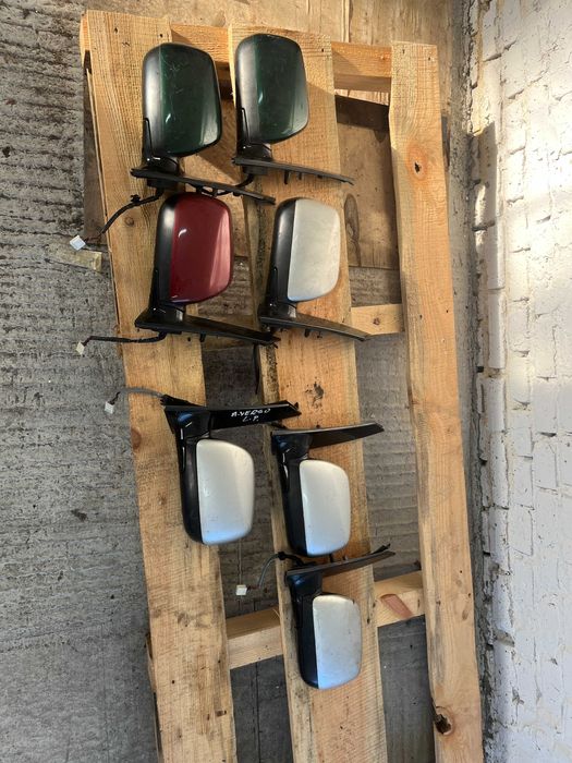 Дзеркало бічне зеркало боковое Toyota Avensis Verso Тойота 2001-2009