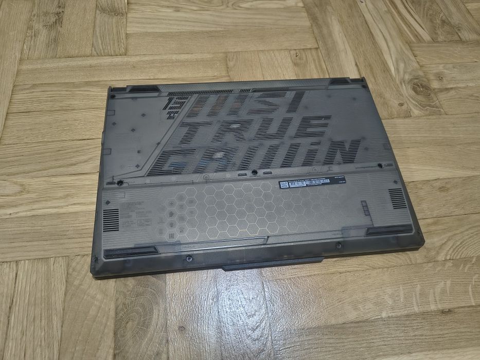 Laptop MSI Cyborg 15 Intel RTX 4060 do gier