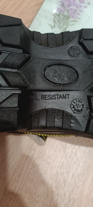 Спецвзуття зимове чоловіче 44 розмір