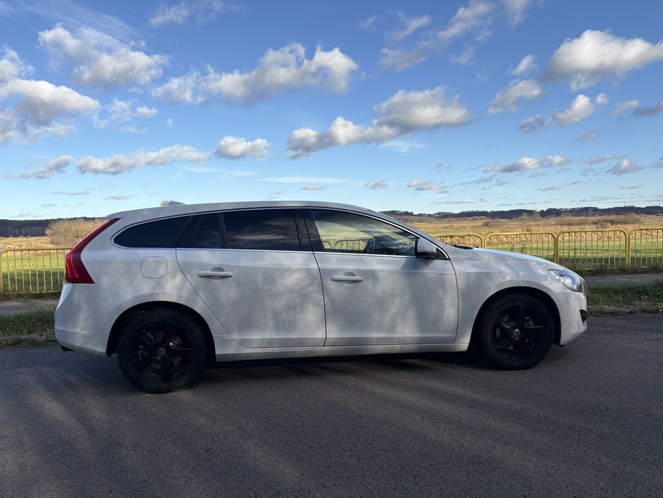 Volvo V60 1.6 Turbo Automat Ideał
