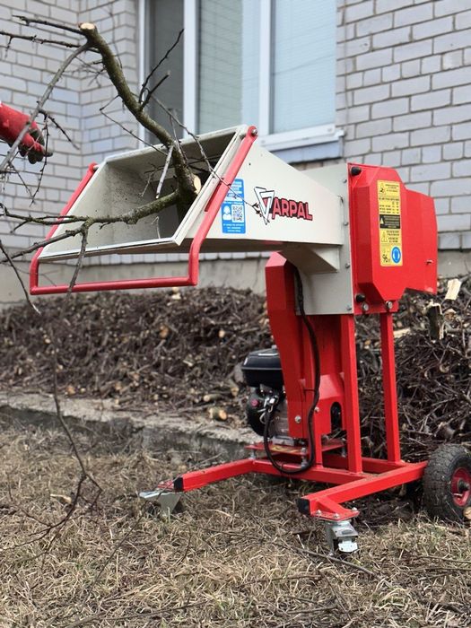 Измельчение веток и удаление проблемных пней. - Інші послуги Дніпро на Olx