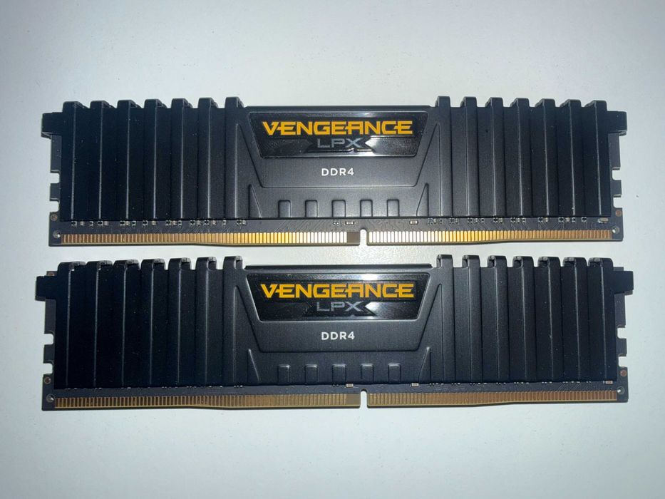 Pamięć RAM DDR4 2X16GB CORSAIR 3600MHz 18CL