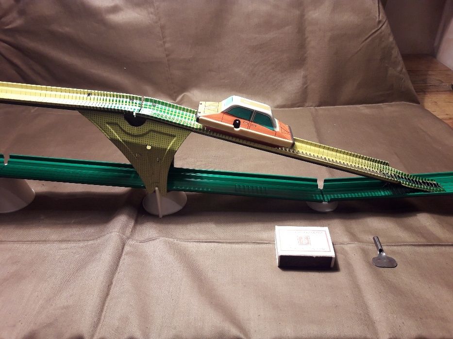 Игрушки ссср механические жестяные эстакада и др.