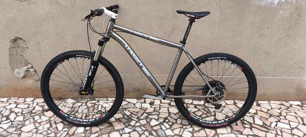 Lynskey Pro 650B tamanho L