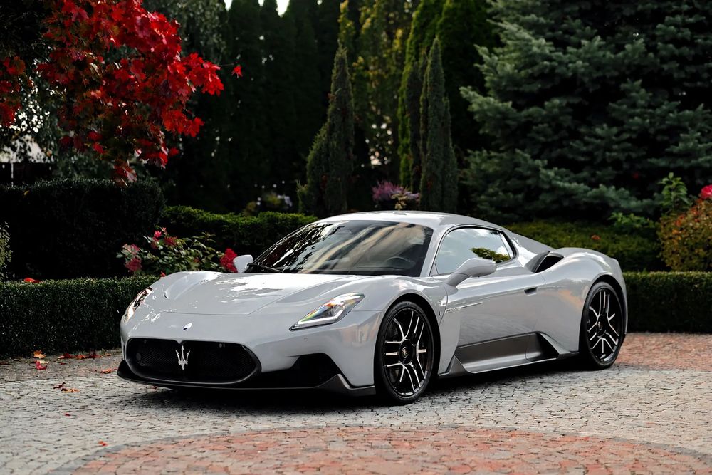 Maserati MC20