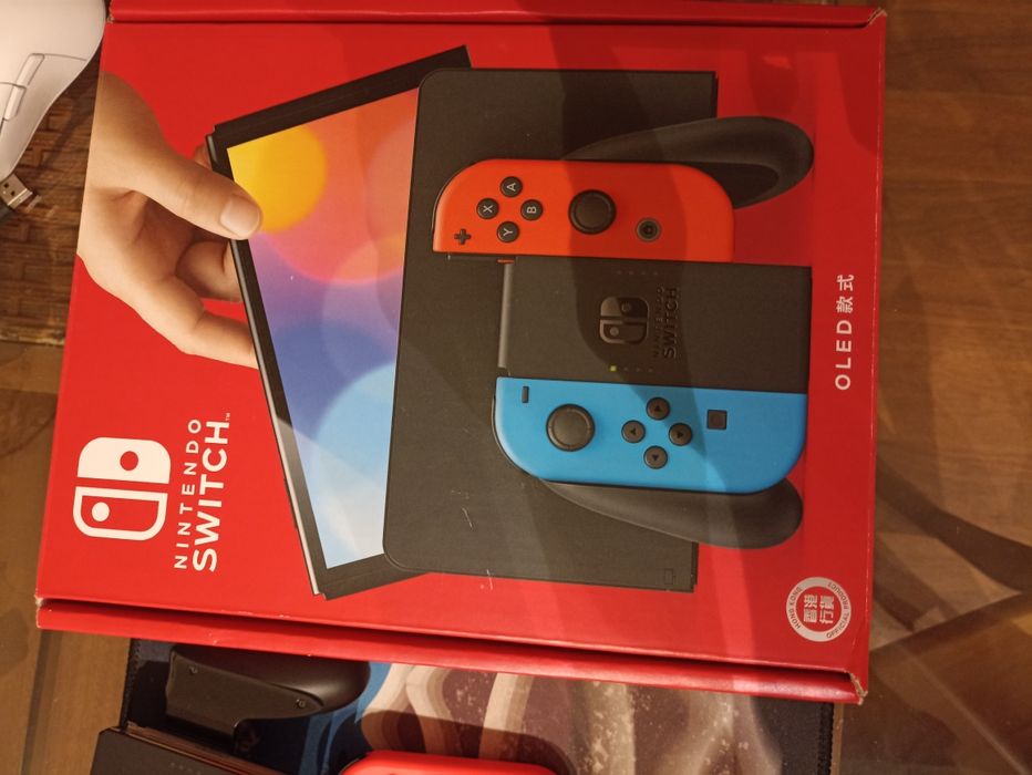Nintendo switch OLED в ідеальному состояние + мини бонус
