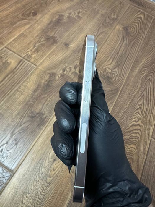 iPhone 15 Pro 128 GB в хорошому стані