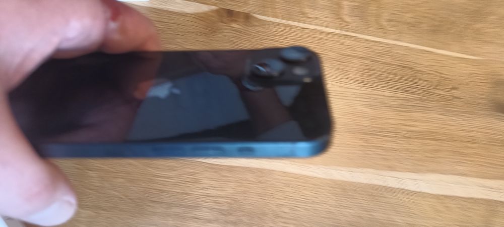 iPhone 14 128 GB bateria 84%